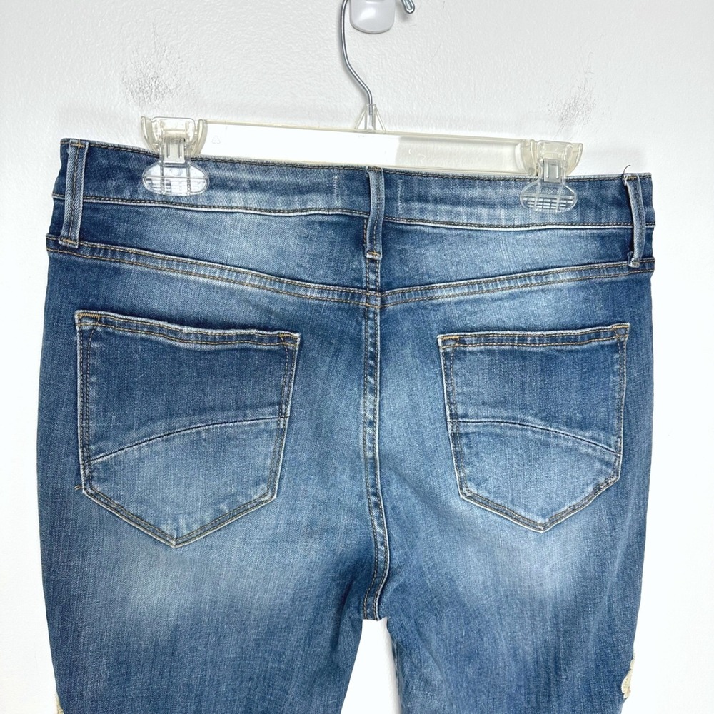 Driftwood Jackie High Rise Floral Embroidered Skinny Jeans Medium Wash 31x27 - Picture 6 of 9